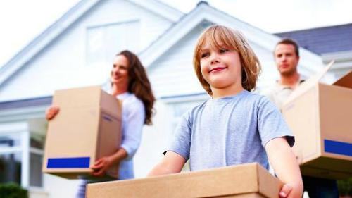 美國人搬家變了,都不愿意再為工作而一家子的進(jìn)行搬家.jpg 美國人搬家變了,都不愿意再為工作而一家子的進(jìn)行搬家.jpg